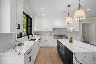 64 Saw Mill Rd, Cold Spring Harbor, NY 11724 - Photo 16