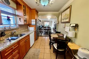 35-27 203rd St, Bayside, NY 11361 - Photo 4