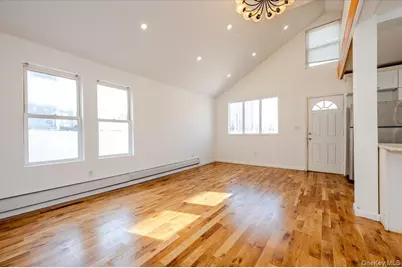 214 Beach 3rd Street, Far Rockaway, NY 11691 - Photo 4