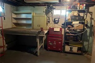 957 N Fulton Ave, Lindenhurst, NY 11757 - Photo 22