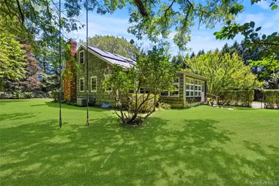 26 S Menantic Road, Shelter Island, NY 11964 - Photo 34