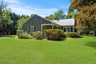26 S Menantic Rd, Shelter Island, NY 11964 - Photo 2