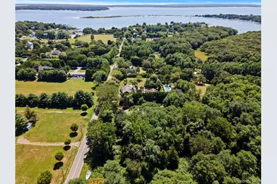 26 S Menantic Road, Shelter Island, NY 11964 - Photo 42