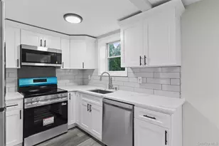 350 Holbrook Rd, Ronkonkoma, NY 1779 - Photo 28