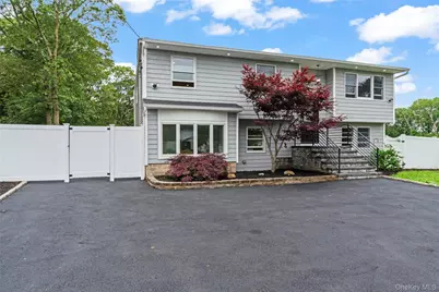 350 Holbrook Road, Ronkonkoma, NY 1779 - Photo 4