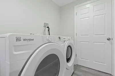 350 Holbrook Road, Ronkonkoma, NY 1779 - Photo 30