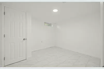 1 Atna Drive, Amityville, NY 11701 - Photo 16