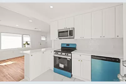 1 Atna Drive, Amityville, NY 11701 - Photo 4