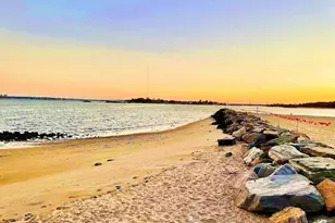 57 Pennyfield Cp Dr, Bronx, NY 10465 - Photo 16