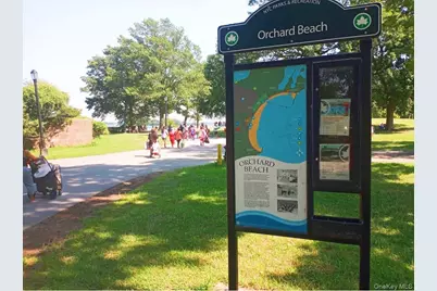 57 Pennyfield Cp Dr, Bronx, NY 10465 - Photo 12