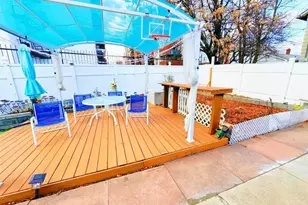 57 Pennyfield Cp Dr, Bronx, NY 10465 - Photo 4