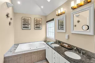 3 Danamarie Ln, Patchogue, NY 11772 - Photo 28