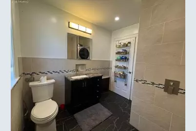 452 Macatee Place, Mineola, NY 11501 - Photo 16