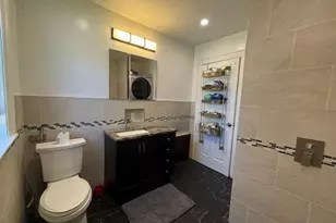 452 Macatee Pl, Mineola, NY 11501 - Photo 16