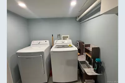 452 Macatee Place, Mineola, NY 11501 - Photo 30