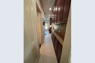 452 Macatee Place, Mineola, NY 11501 - Photo 10