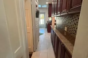 452 Macatee Pl, Mineola, NY 11501 - Photo 10