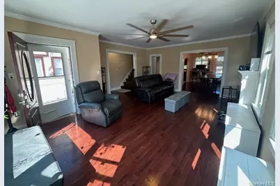 452 Macatee Place, Mineola, NY 11501 - Photo 8