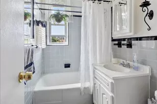 4265 Webster Ave, Bronx, NY 10470 - Photo 16