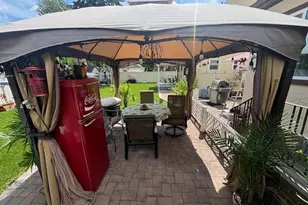 456 Macatee Pl, Mineola, NY 11501 - Photo 42