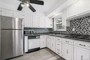 112 King St, Bay Shore, NY 11706 - Photo 10