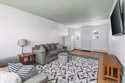 112 King Street, Bay Shore, NY 11706 - Photo 12