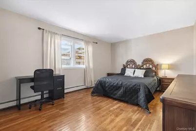 112 King Street, Bay Shore, NY 11706 - Photo 16