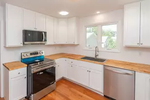 325 Hooker Ave, Poughkeepsie, NY 12603 - Photo 14