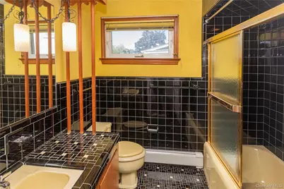 325 Hooker Avenue, Poughkeepsie, NY 12603 - Photo 20