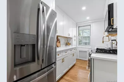 1 Washington Square Washington Square #1D, Larchmont, NY 10538 - Photo 12