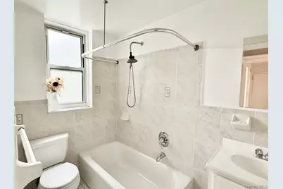 141-42 78 Avenue #1F, Kew Gardens, NY 11367 - Photo 4