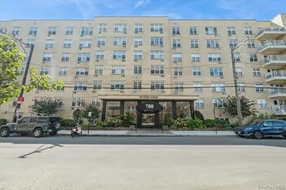 700 Shore Road #2E, Long Beach, NY 11561 - Photo 2