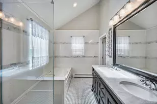 4 Vera Ct, Centereach, NY 11720 - Photo 38