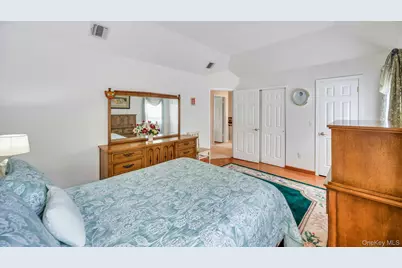 4 Vera Court, Centereach, NY 11720 - Photo 42