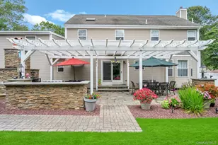 4 Vera Ct, Centereach, NY 11720 - Photo 14