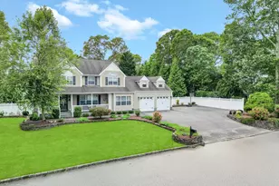 4 Vera Ct, Centereach, NY 11720 - Photo 4