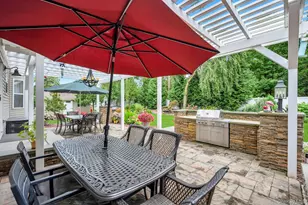 4 Vera Ct, Centereach, NY 11720 - Photo 12