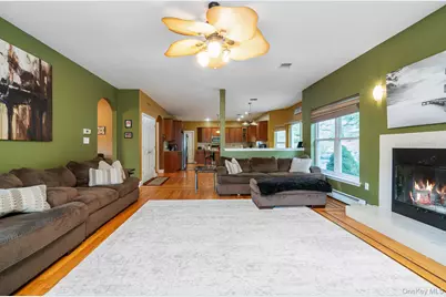 115 Brigadoon Boulevard, Highland Mills, NY 10930 - Photo 16