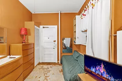 92 Hamilton Avenue #2A, Yonkers, NY 10705 - Photo 2