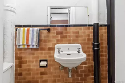 92 Hamilton Avenue #2A, Yonkers, NY 10705 - Photo 8