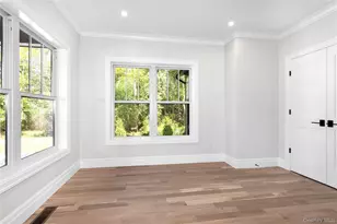 265 Arshamomaque Ave, Southold, NY 11971 - Photo 16