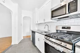 190 E Mosholu Pkwy S, Bronx, NY 10458 - Photo 18