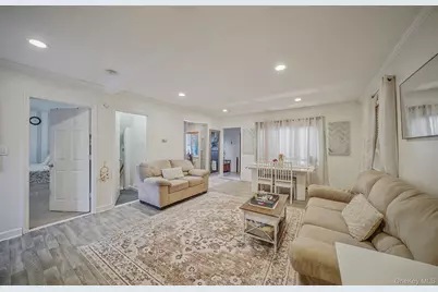 107 E 9th Street, Huntington Station, NY 11746 - Photo 6