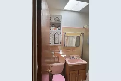 841 E 226th Street, Bronx, NY 10466 - Photo 10