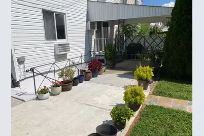 7802 151st Avenue, Howard Beach, NY 11414 - Photo 6