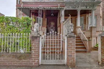 515 E 26th Street, Brooklyn, NY 11210 - Photo 32