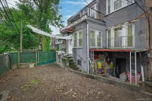 515 E 26th St, Brooklyn, NY 11210 - Photo 30