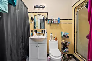 515 E 26th St, Brooklyn, NY 11210 - Photo 18