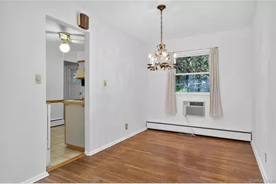 4 King Street, Glenwood Landing, NY 11547 - Photo 10