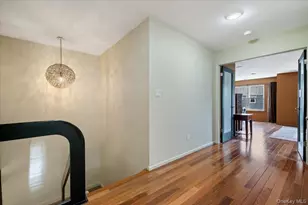 52 Fairlawn Dr, Central Islip, NY 11722 - Photo 18